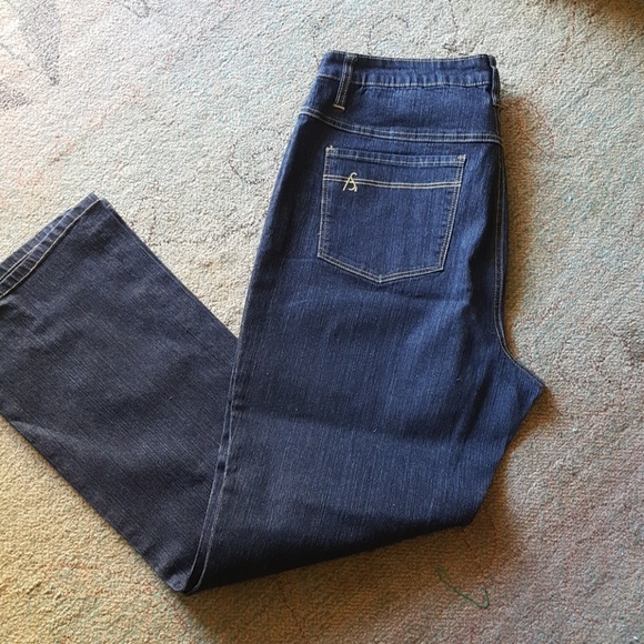 Boot cut Jeans - Picture 1 of 5